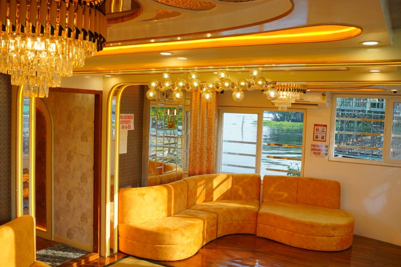 13 bedroom houseboat 3