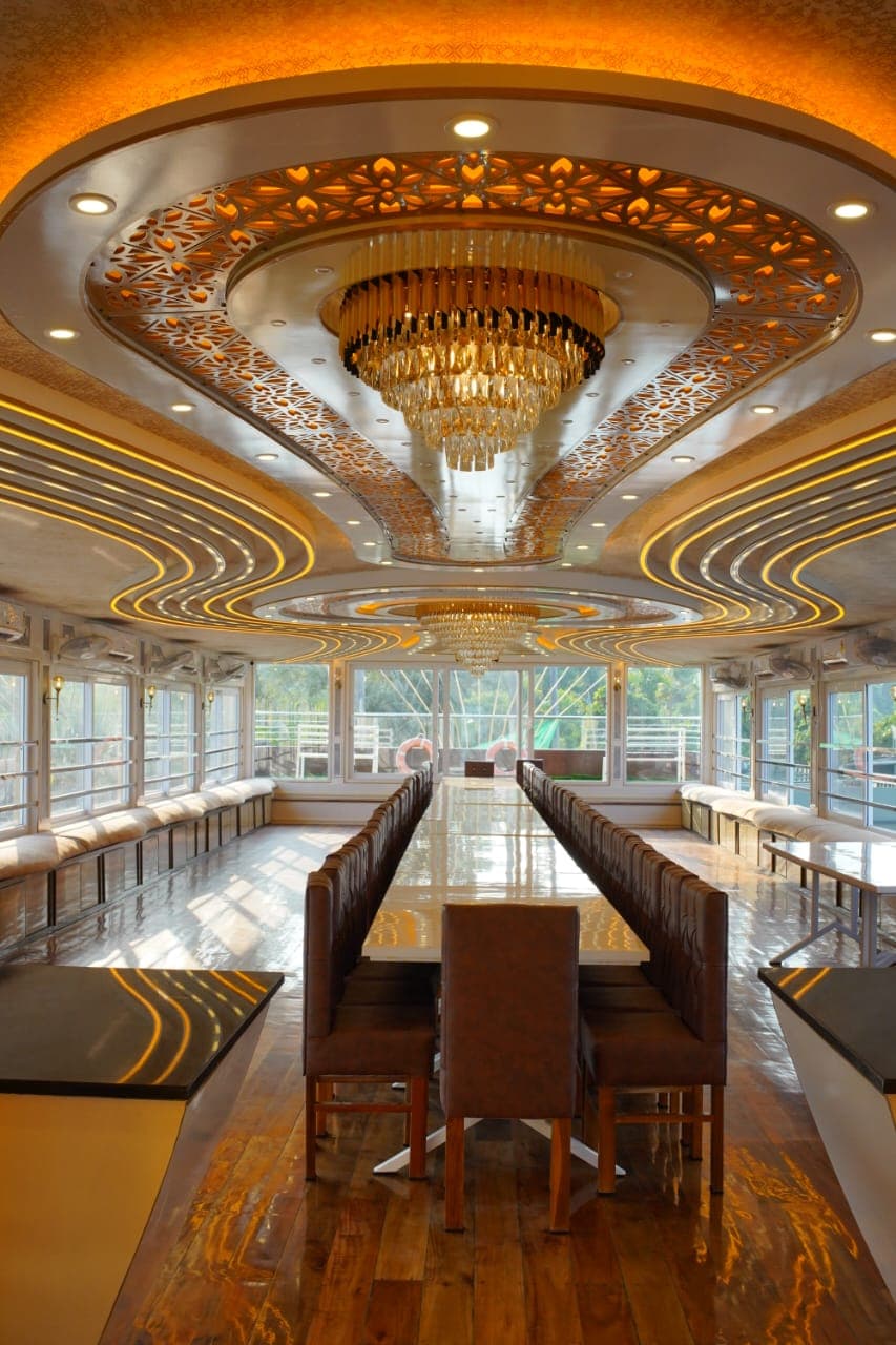 13 bedroom houseboat 5